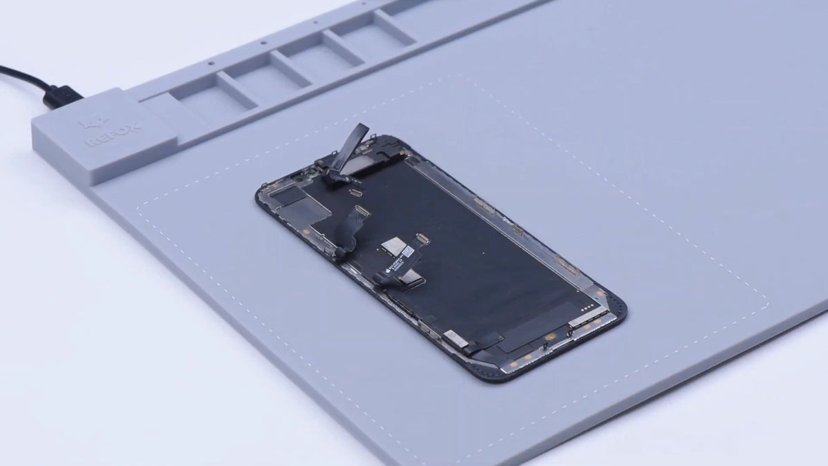Installing an Aftermarket iPhone OLED Display: Tips and Tricks